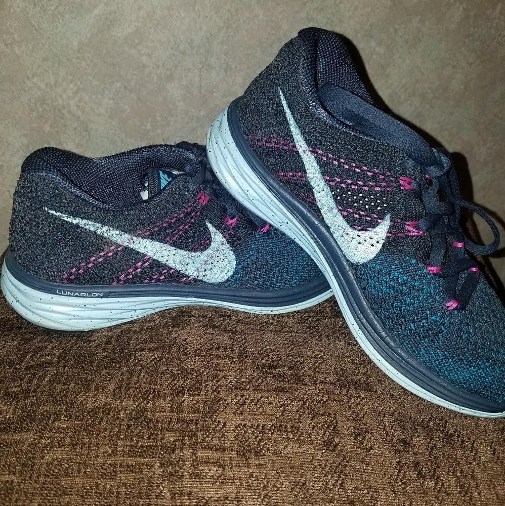 Nike flyknit Lunar